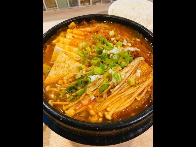 Kimchi Jjigae