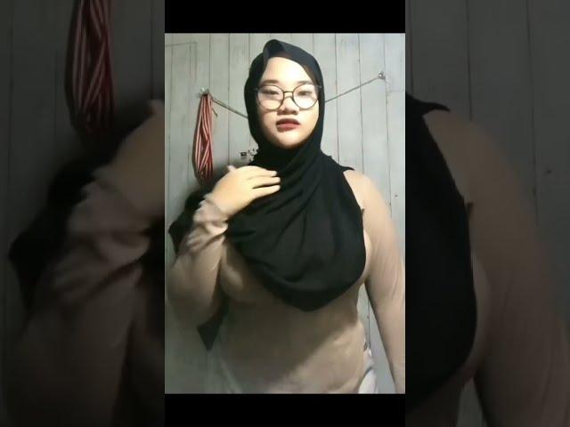 Hijab Super Montok, Semok, Gede