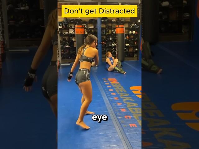 Men distract seen Her Crazy Spinning Kick  | muay thai taekwondo kickboxing mma kick