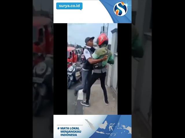 PARA PELAJAR SOK JAGOAN BERGAYA DI JALANAN, KENA MENTAL SAAT DIAJAK DUEL WARGA YANG GERAM