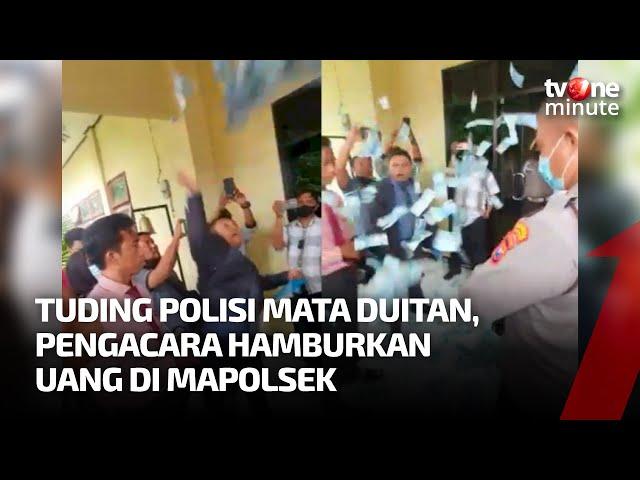 Kritik Polisi, Pengacara Hamburkan Uang Rp40 Juta di Mapolsek Banyuwangi | tvOne Minute