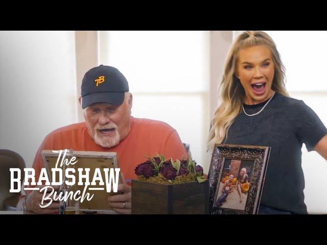 Erin Bradshaw's AMAZING Pregnancy Reveal to Family | The Bradshaw Bunch | E!