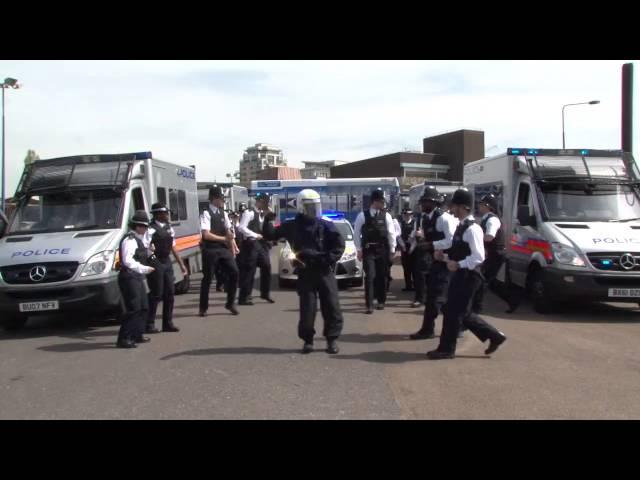 POLICE UK RUNNING MAN CHALLENGE Sooo FUNNY ! REPLY To NEW ZEALAND POLICE CHALLENGE {VIDEO} HD