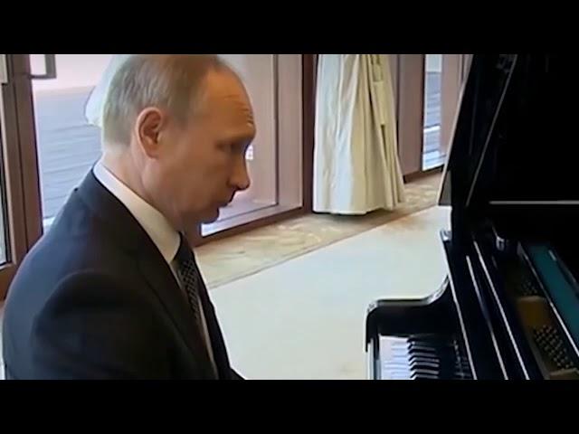 Putin plays spiderman 2 pizza theme