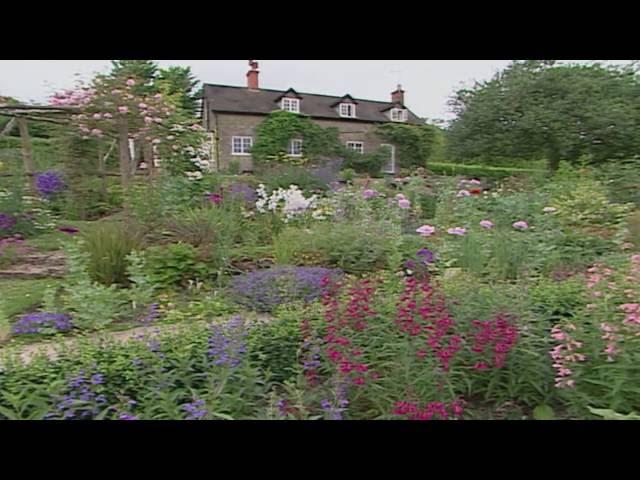 English Cottage and Country Gardens