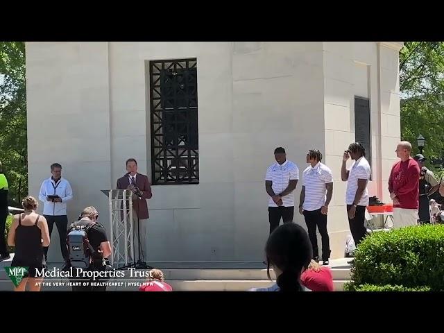 Nick Saban speaks to the A-Day crowd at the captain’s ceremony.