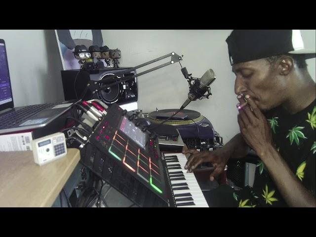 Making A  Boom Bap  Sample beat on MPC Live MPK 37 KEY