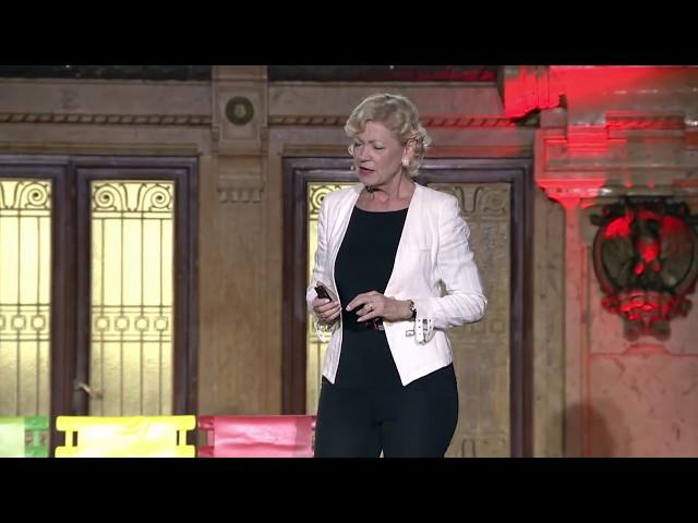 TEDx Louise Evans presenting The 5 Chairs