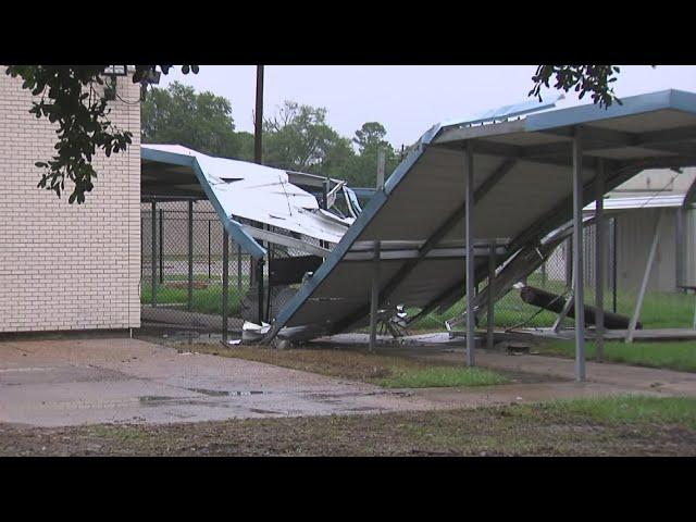 Crews working to fix damages at Vincent Middle School following Hurricane Beryl