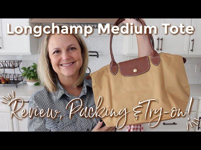 LONGCHAMP | MEDIUM Le Pliage tote!  Review, Packing & On-The-Body! | GatorMOM