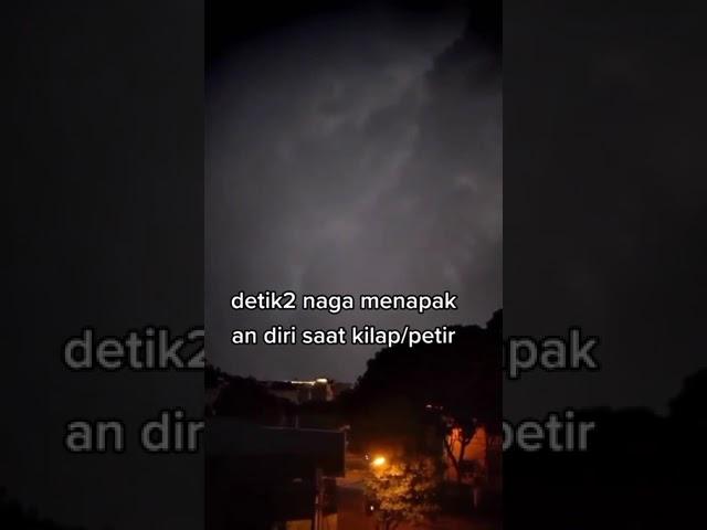 penampakan naga langit