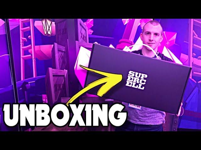 SPECIAL PACKAGE from SUPERCELL! Unboxing Brawl Stars Global Gift!