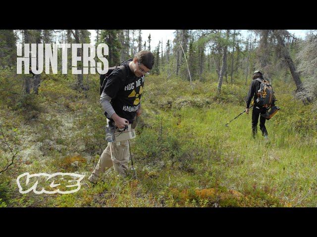 Hunting For a Lost Russian Satellite in Canada | HUNTERS