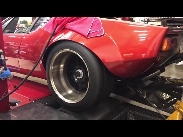 1972 De Tomaso Pantera with a 427 ci V8 on dyno