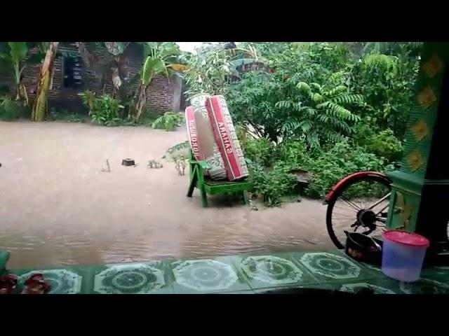 Banjir Desa Glonggong Balerejo MADIUN (6 Maret 2019)