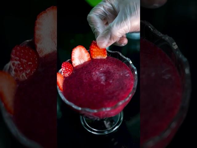 Berry blast in a glass! 🫐