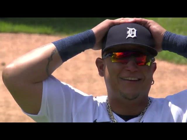 V-Mart surprises Miggy