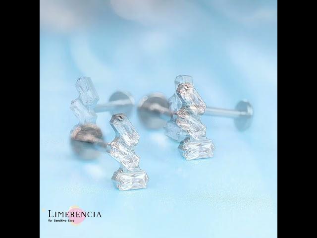 Limerencia 18g Titanium Internally Threaded Tragus Piercing Jewelry(Triple Baguette Gem-Silver)