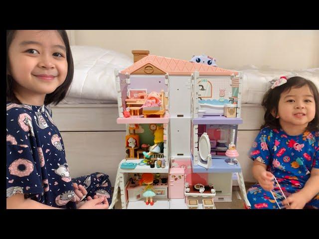 Build and Play Dollhouse with Tabby and Gabby | Baby Playful