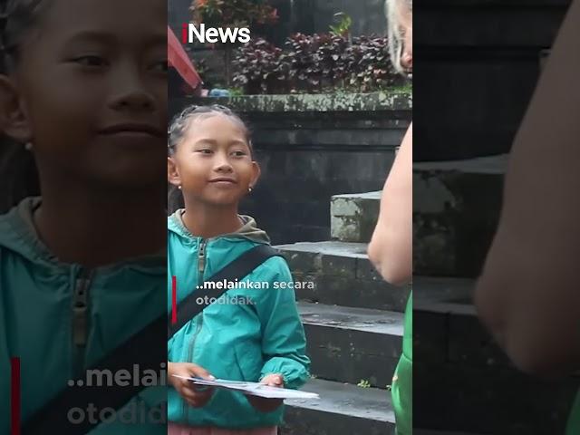 Viral Bocah Kelas 2 SD Penjual Kartu Pos, Kuasai 14 Bahasa Asing