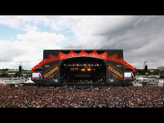 Madness - One Step Beyond (Reading Festival 2011) Louder Audio  @dicka101