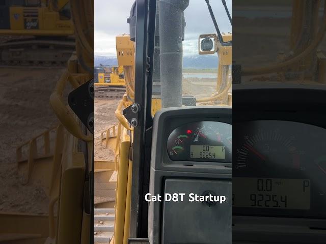 #caterpillar D8T startup