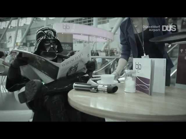 "Darth Vader" am Flughafen Düsseldorf