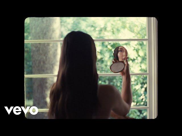 Kacey Musgraves - Cardinal (Official Music Video)