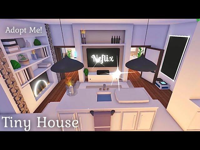 Adopt Me! Posh Lavender & Cream Tiny House - Tour and Speed Build