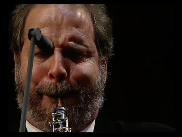 Henrik Chaim Goldschmidt plays "Gabriel's Oboe"