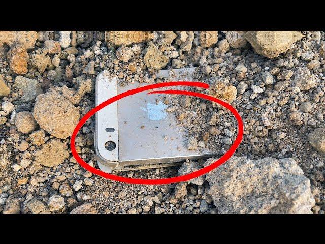 Restore Destroyed iPhone 5s Found in flat construction site