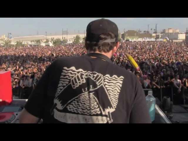 RL GRIME - RATCHETOLOGY - LIVE @ HARD SUMMER FEST - 8.3.2013