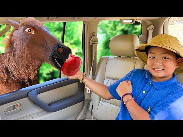 Alex and Eric Wild Adventure: Kids Stranded in a Drive Thru Zoo Safari with Animals