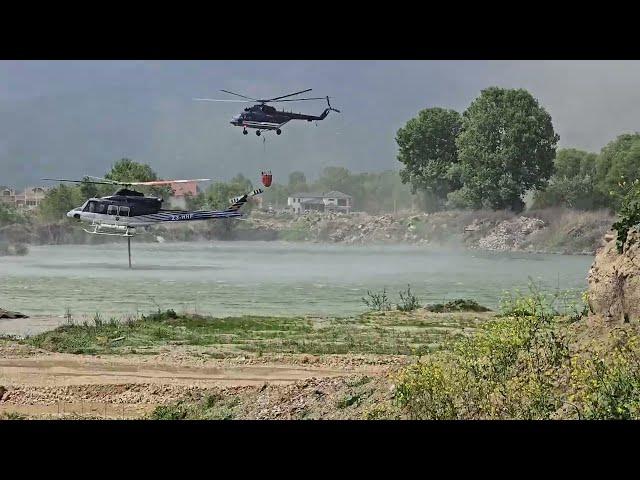 Хеликоптерите на МВР исфрлија над 50 тони вода врз пожарот во атарот на село Селце