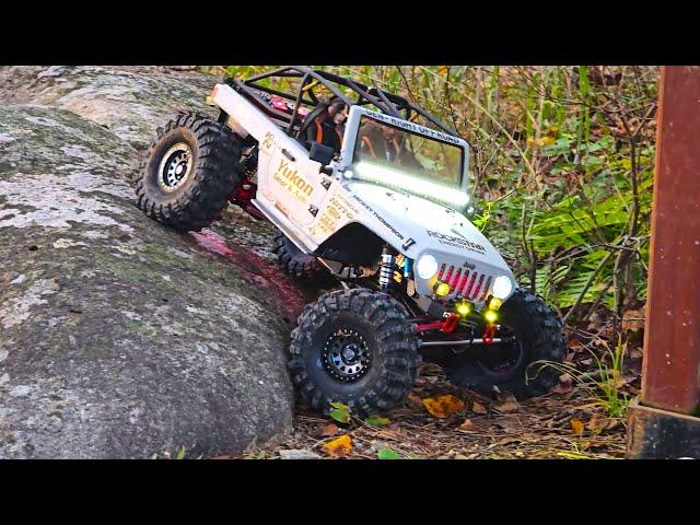 1/6 Scale Axial SCX6 Rockstar Garage Jeep Wrangler GenRight 2 - #offroad #road #rockcrawling #truck