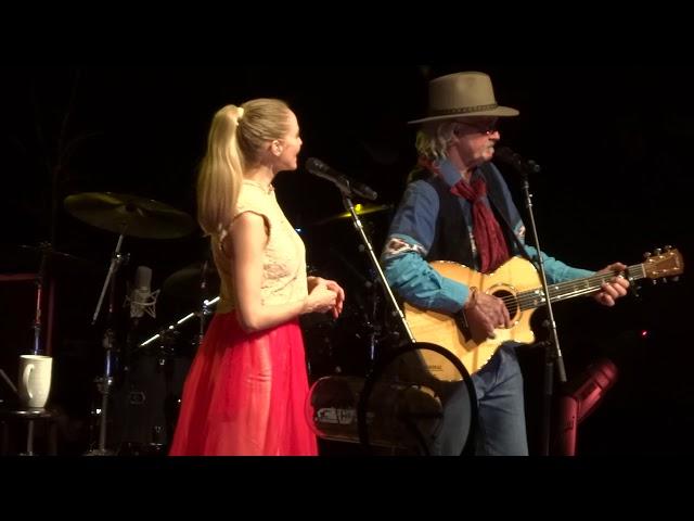 Yodel - Jewel and her Father Sing @ Westbury NYCB Theatre Live 12-20-17