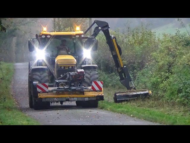 Verge Cutting with JCB Fastrac & McConnel Trimmer and Topper