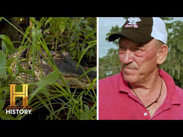 Swamp People: The Gators Put Troy in DEEP Water (Season 14)