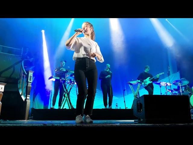 Fake Friends, Sigrid, Albert Hall, Manchester, 8th November 2018