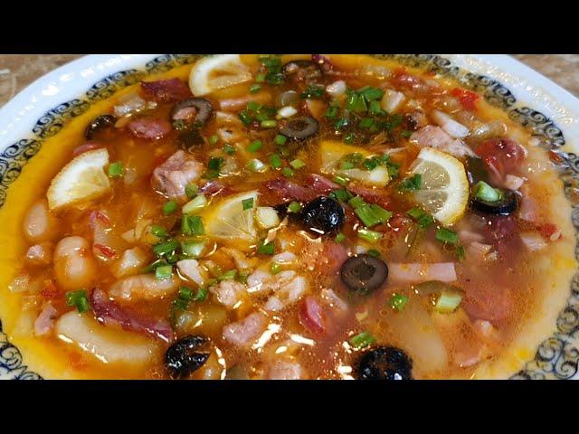 Солянка по-Домашнему, вкусная, наваристая, все просят добавки)