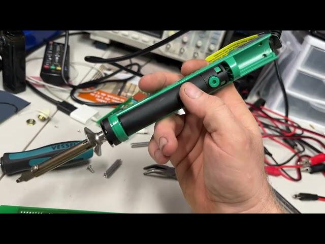 YIHUA Electric desoldering tool to salvage components