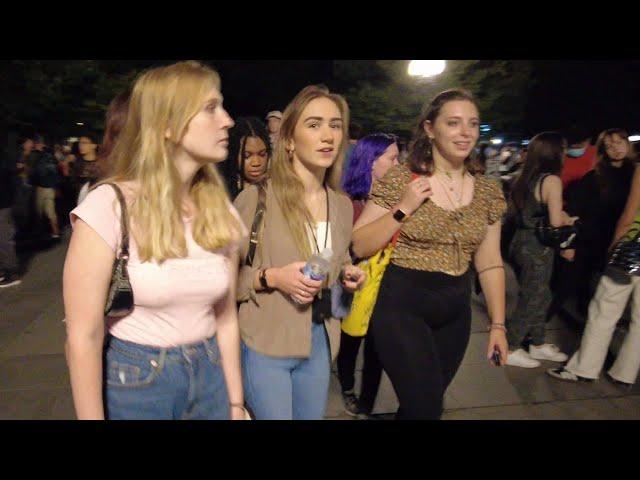 SO MANY PEOPLE!! Washington Square Park AT NIGHT (September 10, 2021) New York City, Walking Tour 