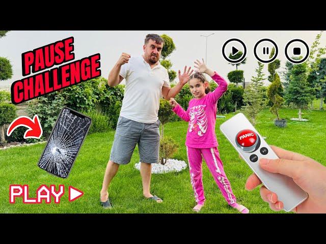 ELİF SİNEM PLAY PAUSE CHALLENGE !!! BABA KIZ 24 SAAT KIŞKIRTMA !!