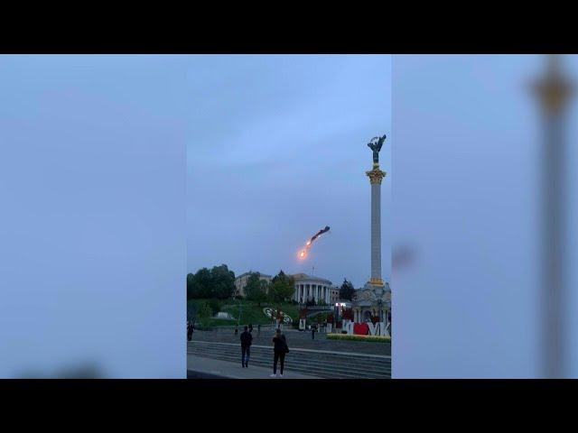 Crowd cheering as drone shot down over central Kyiv | AFP