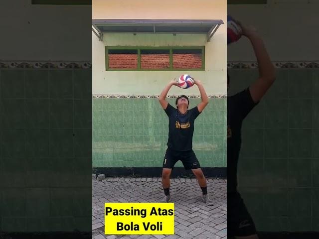 Belajar Passing Atas Bola Voli