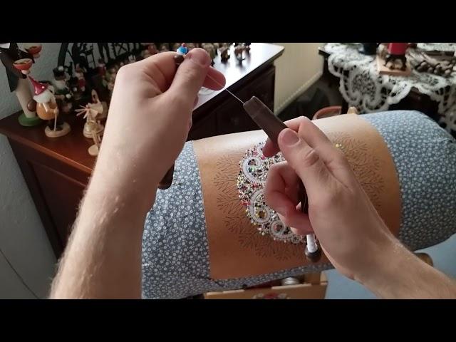 ASMR Wie man Klöppel wickelt. How to wind lace bobbins.