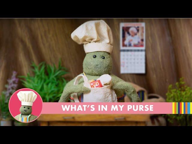 Tiny Chef | What's in My Purse