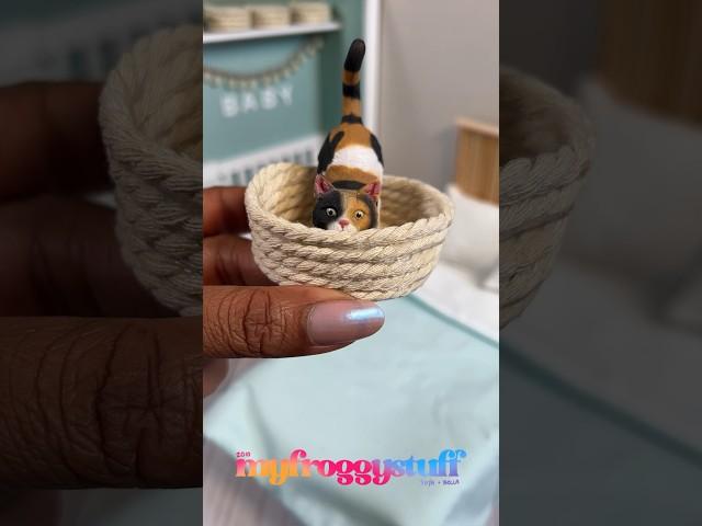 How To Make A Cat Bed : When you buy too much macramé cord | Mini Basket 2 ￼
