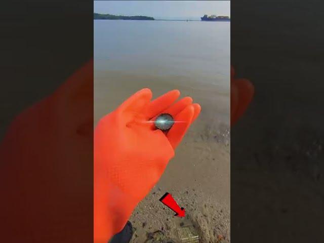 FOUND SEXY BOTTLE CAP ON BEACH #shorts best finder METAL DETECTOR 2022