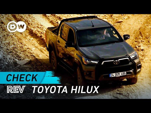 Toyota Hilux Invincible 2021 Review